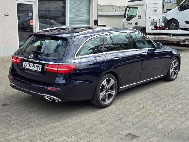Gebraucht Mercedes E450 367 PS (269 kW) 2019 Blau Kombi
