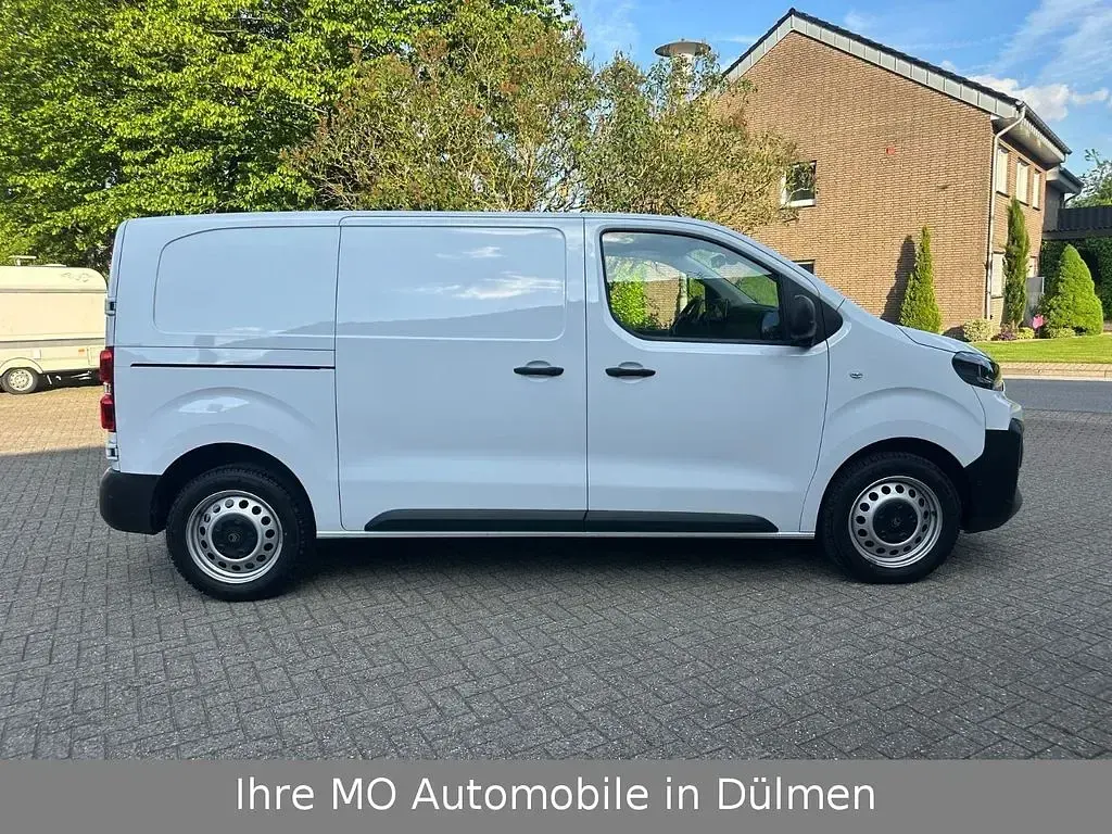 Käytetty Citroën Jumpy 120 HP (88 kW) 2025 Valkoinen Tila-auto