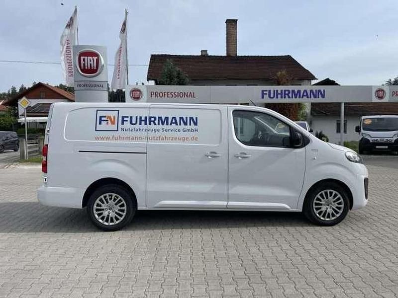 Gebraucht Fiat Scudo 144 PS (105 kW) 2023 Weiß Van