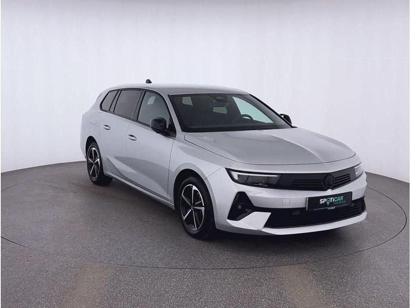 Gebraucht Opel Astra 131 PS (96 kW) 2024 Grau Kombi