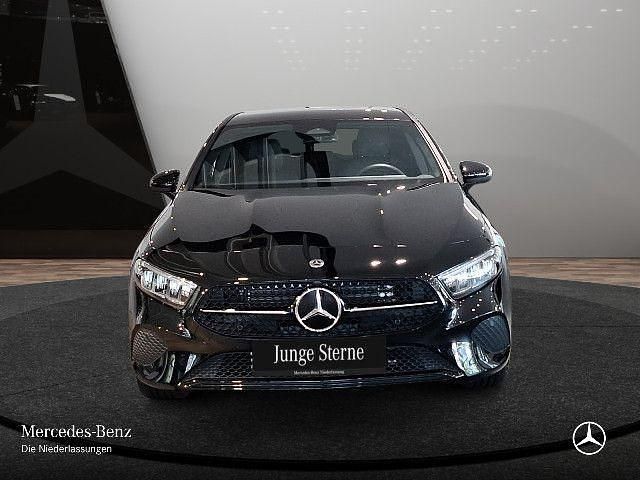 Gebraucht 2024 Mercedes A250 | 30.490 € (Guter Preis) - Bild 1/4