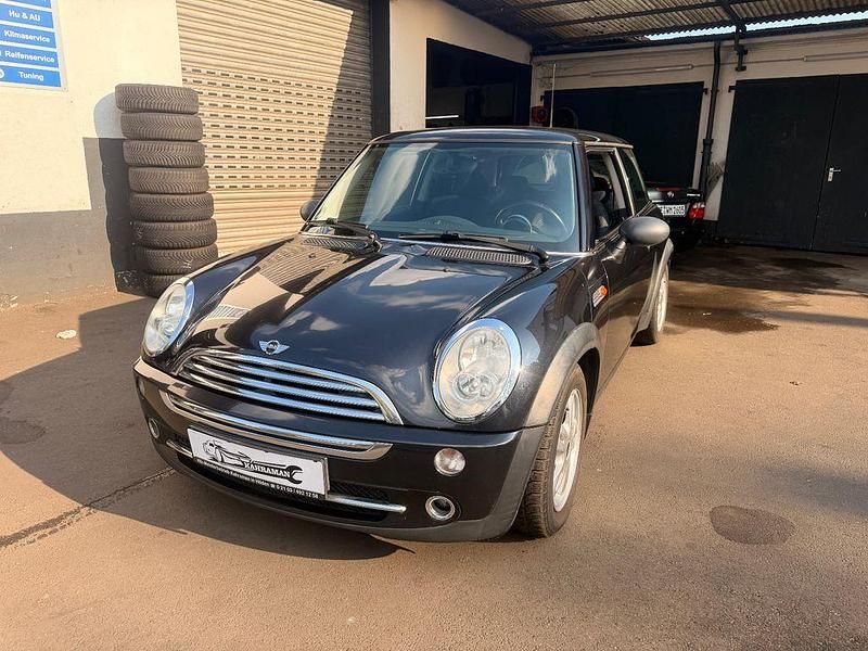 Second-hand Mini ONE 90 CP (66 kW) 2005 Negru Hatchback