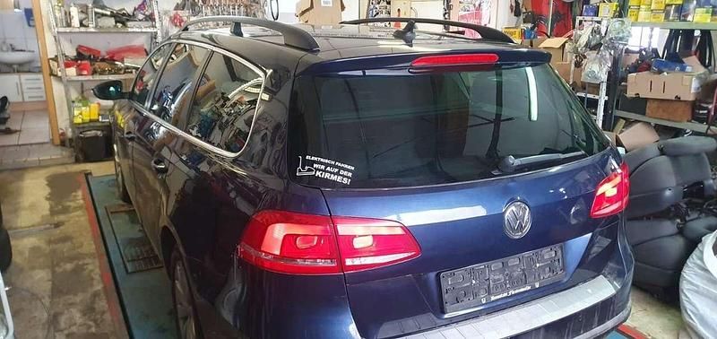 Second-hand VW Passat 122 CP (89 kW) 2013 Albastru Break