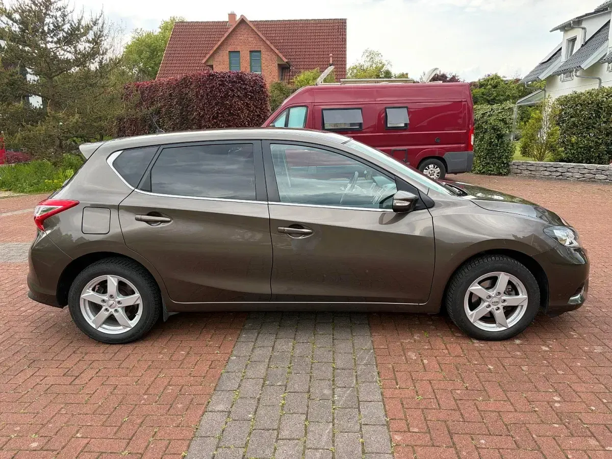 Gebraucht Nissan Pulsar Acenta 116 PS (85 kW) 2018 Braun Kleinwagen