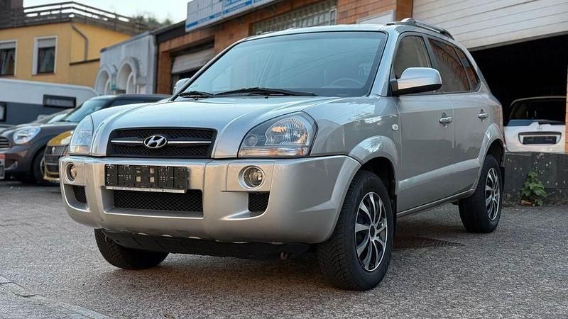 Silber Gebraucht 2006 Hyundai Tucson GLS SUV | 3.850 € (Fairer Preis) - Bild 1/4