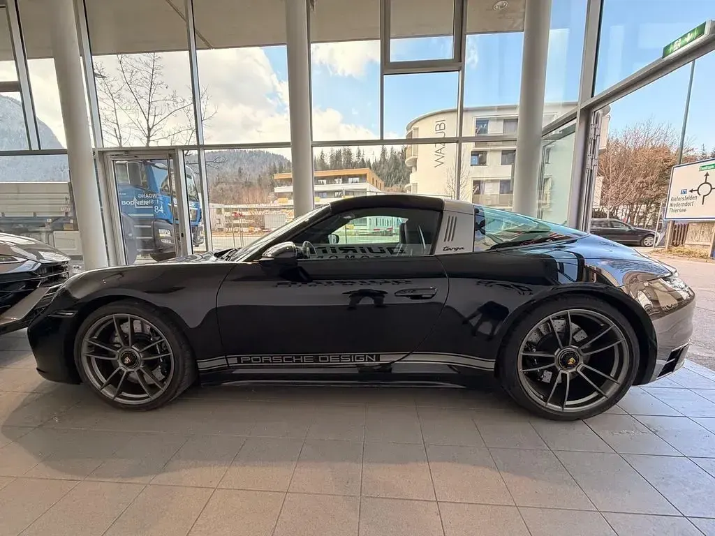 Gebraucht Porsche 992 Edition 480 PS (353 kW) 2022 Schwarz Cabrio