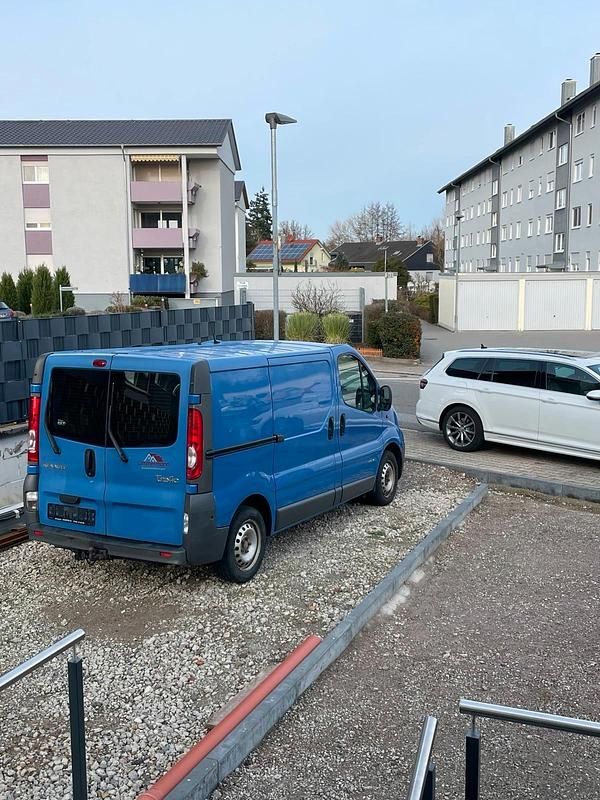 Gebraucht Renault Trafic 114 PS (83 kW) 2006 Blau Van / Kleinbus