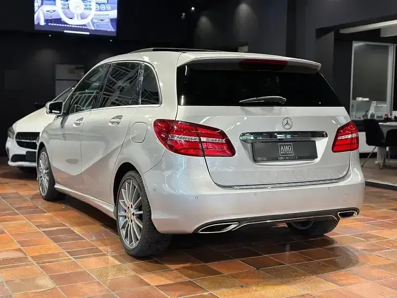 Gebraucht Mercedes 220 AMG 177 PS (130 kW) 2016 Silber Limousine