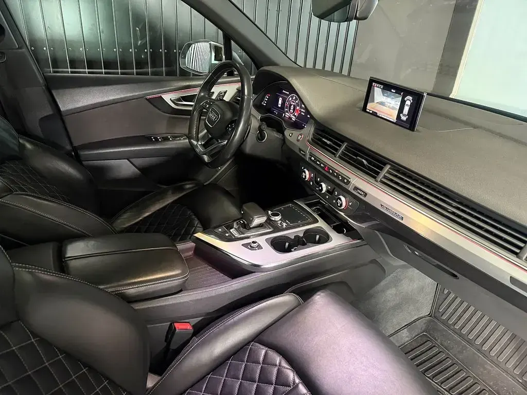 Gebraucht Audi SQ7 Sport 435 PS (319 kW) 2018 Grau SUV