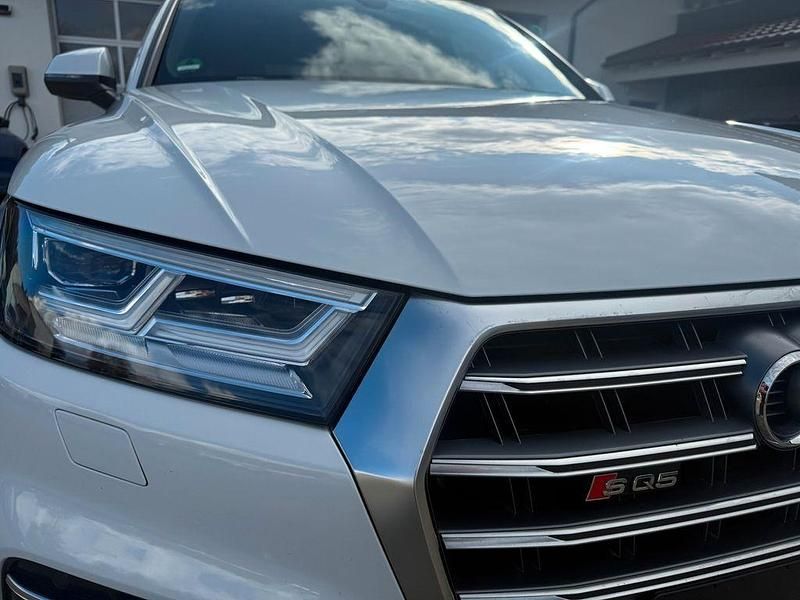 Weiß Gebraucht 2020 Audi SQ5 Sport SUV | 39.900 € (Guter Preis) - Bild 1/4