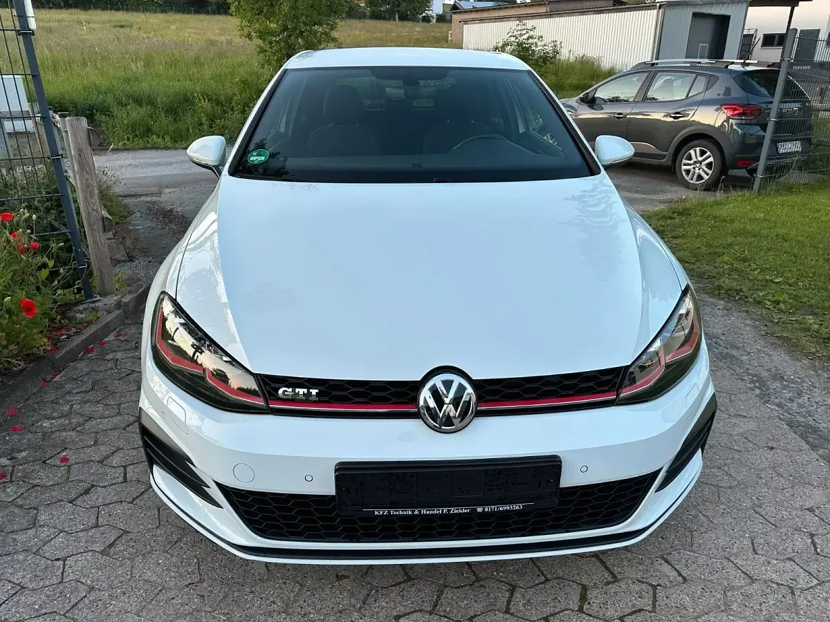 Second-hand VW Golf VII GTI 230 CP (169 kW) 2017 Alb Break