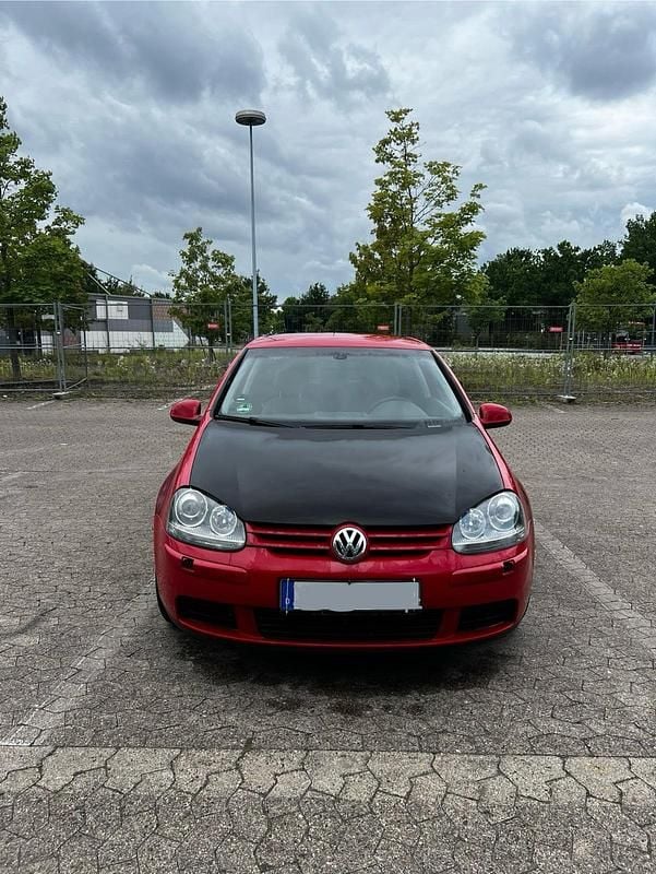 Rot Gebraucht 2006 VW Golf V Limousine | 1.500 € (Fairer Preis) - Bild 1/4