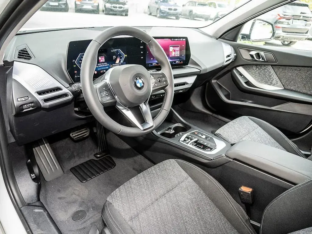 Neu BMW 120 170 PS (125 kW) 2026 Alpinweiss iii Kleinwagen