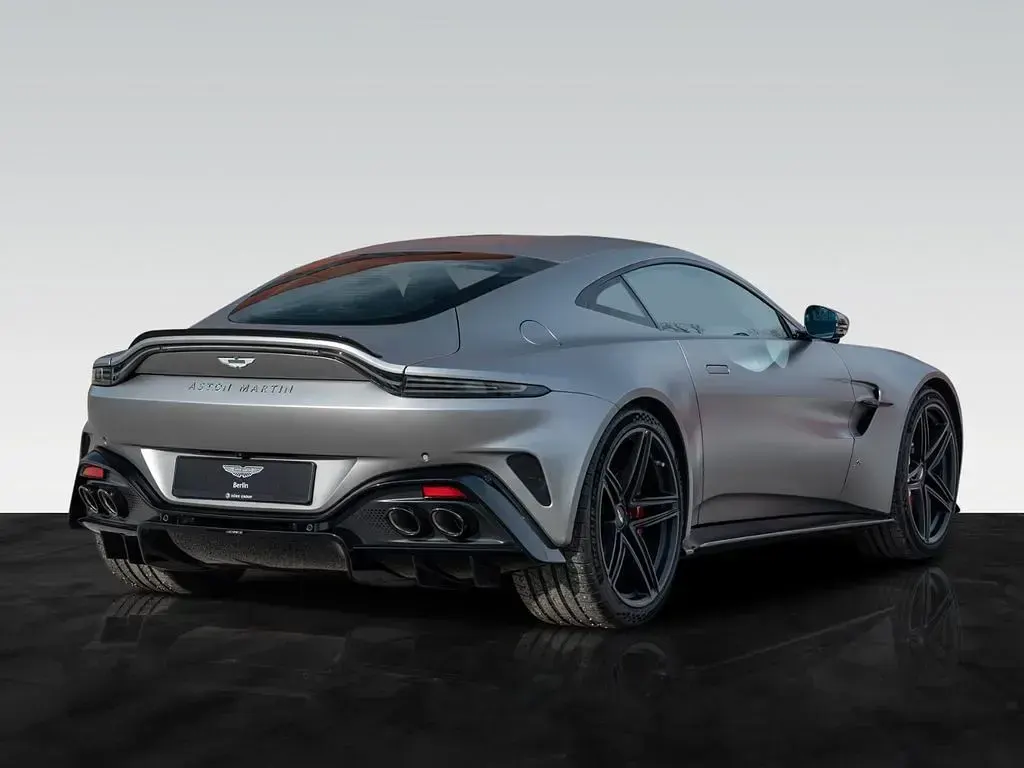 Nowe Aston Martin Vantage 680 KM (500 kW) 2026 Srebrny Coupe