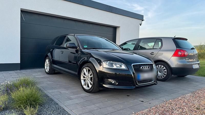 Schwarz Gebraucht 2010 Audi A3 Limousine | 8.490 € (Teuer) - Bild 1/4