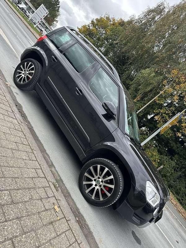 Schwarz Gebraucht 2013 Skoda Yeti Plus Edition SUV | 6.600 € (Fairer Preis) - Bild 1/4