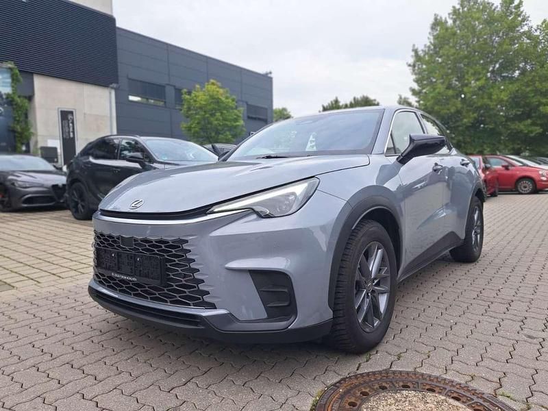 Cement grey Gebraucht 2024 Lexus LBX SUV | 29.990 € (Superpreis) - Bild 1/4