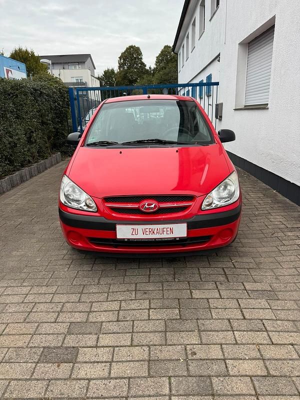 Rot Gebraucht 2006 Hyundai Getz Kleinwagen | 2.250 € (Teuer) - Bild 1/4