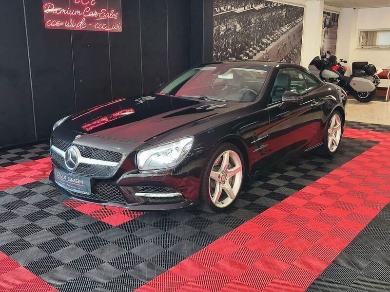 Obsidianschwarz metalliclack Gebraucht 2012 Mercedes SL500 AMG Cabrio | 43.700 € (Teuer) - Bild 1/4