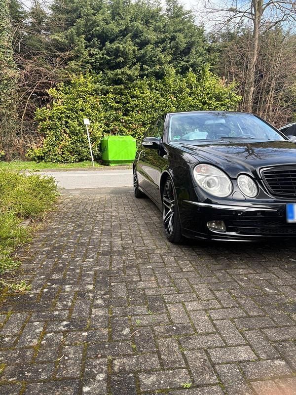 Gebraucht Mercedes E320 224 PS (164 kW) 2005 Schwarz Limousine