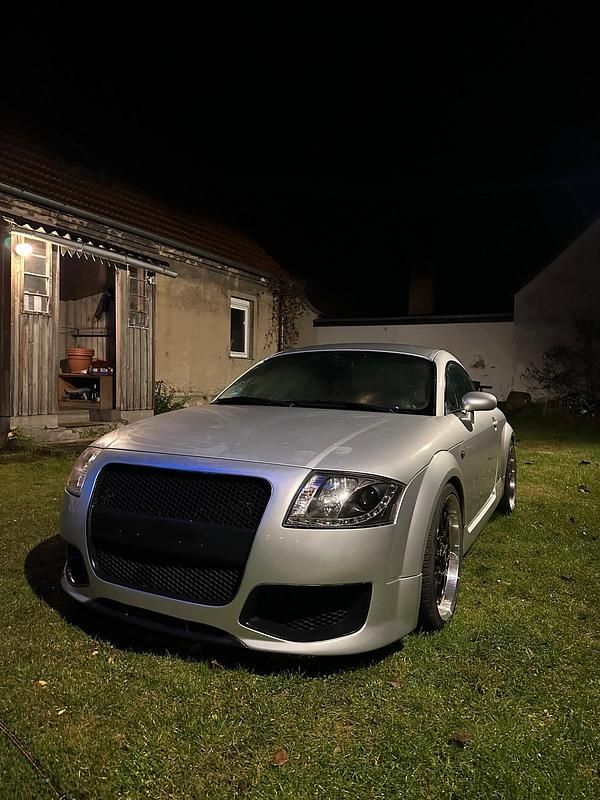 Silber Gebraucht 1999 Audi TT Coupé | 3.000 € (Guter Preis) - Bild 1/4