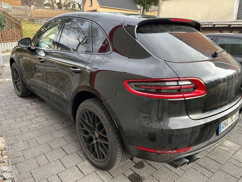 Gebraucht Porsche Macan 252 PS (185 kW) 2017 Schwarz SUV