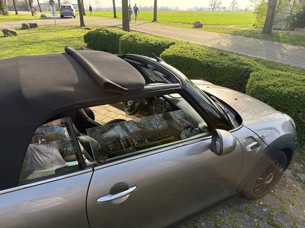 Gebraucht Mini One Cabriolet 102 PS (75 kW) 2017 Silber Cabrio