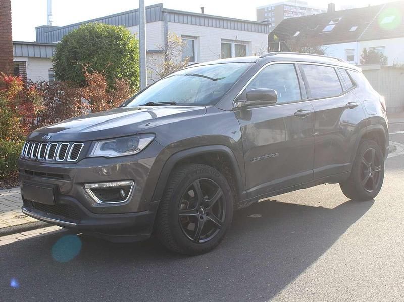 Gebraucht Jeep Compass 131 PS (96 kW) 2021 Grau SUV