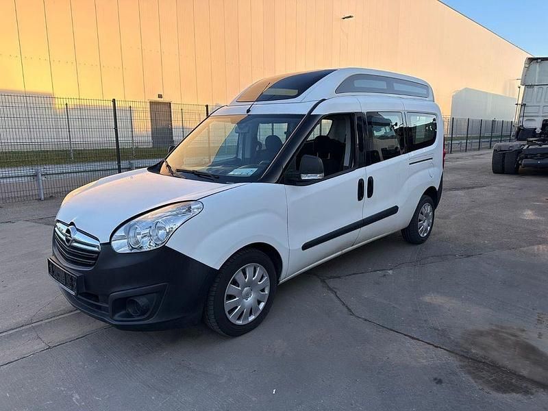 Gebraucht Opel Combo 120 PS (88 kW) 2019 Weiß Van / Kleinbus