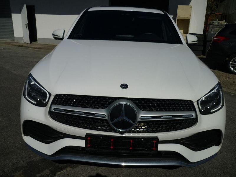 Gebraucht Mercedes GLC400d AMG 330 PS (242 kW) 2022 Weiß SUV