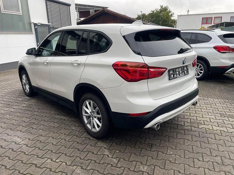 Gebraucht BMW X1 190 PS (139 kW) 2022 Weiß SUV