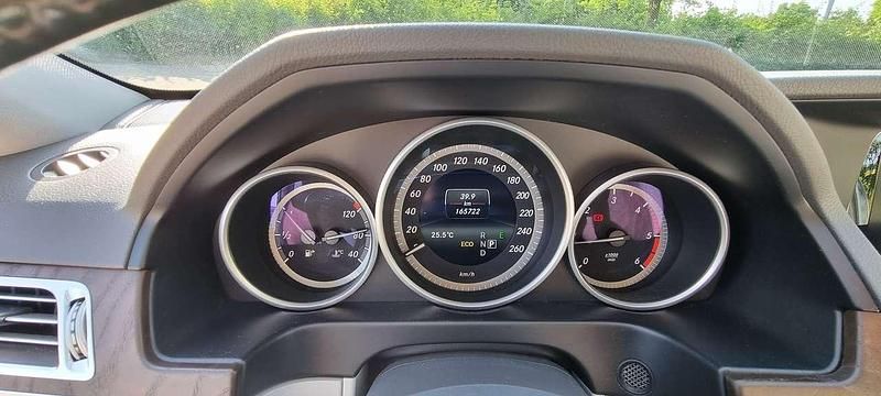 Silber Gebraucht 2015 Mercedes E250 Edition Kombi | 15.400 € (Guter Preis) - Bild 1/4