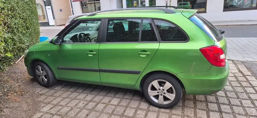 Gebraucht Skoda Fabia Fresh 105 PS (77 kW) 2013 Grün Kombi