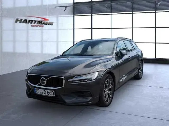 Gebraucht Volvo V60 120 PS (88 kW) 2024 Kombi