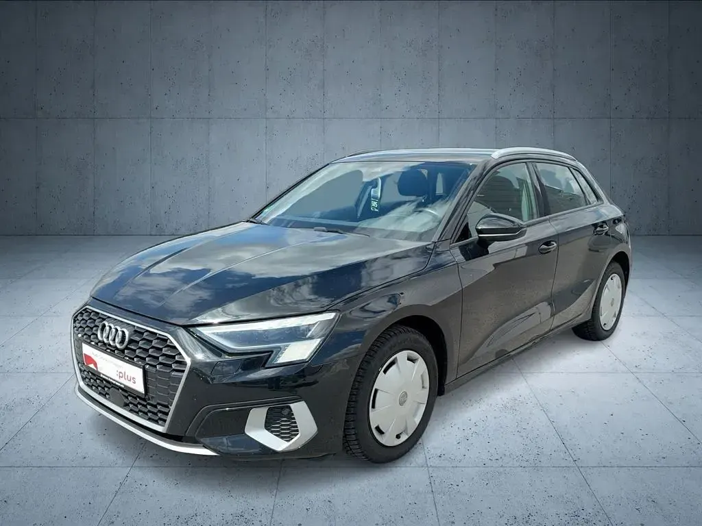 Gebraucht Audi A3 Advanced Plus 116 PS (85 kW) 2021 Mythosschwarz metallic Limousine