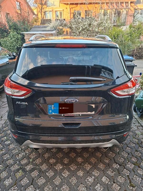 Gebraucht Ford Kuga Titanium 150 PS (110 kW) 2016 Schwarz SUV