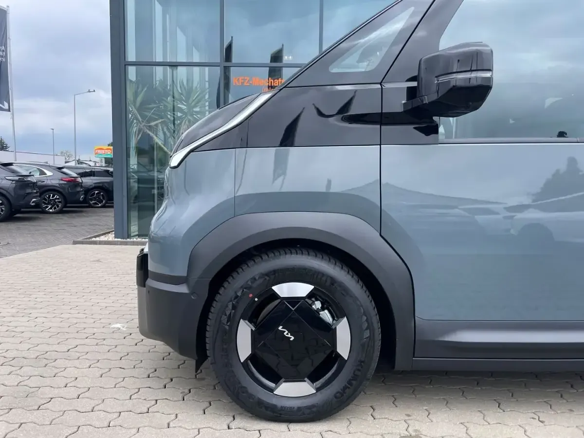 Neu Kia PV5 119 kW (163 PS) 2026 Navyblau Van / Kleinbus