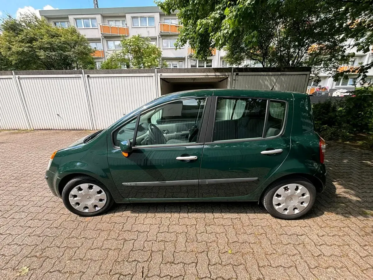 Brugt Renault Modus 112 HK (82 kW) 2005 Grøn MPV