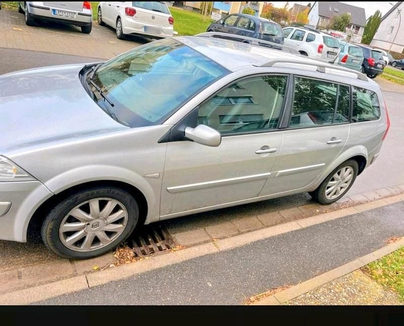 Gebraucht Renault Mégane GrandTour 131 PS (96 kW) 2008 Silber Kombi