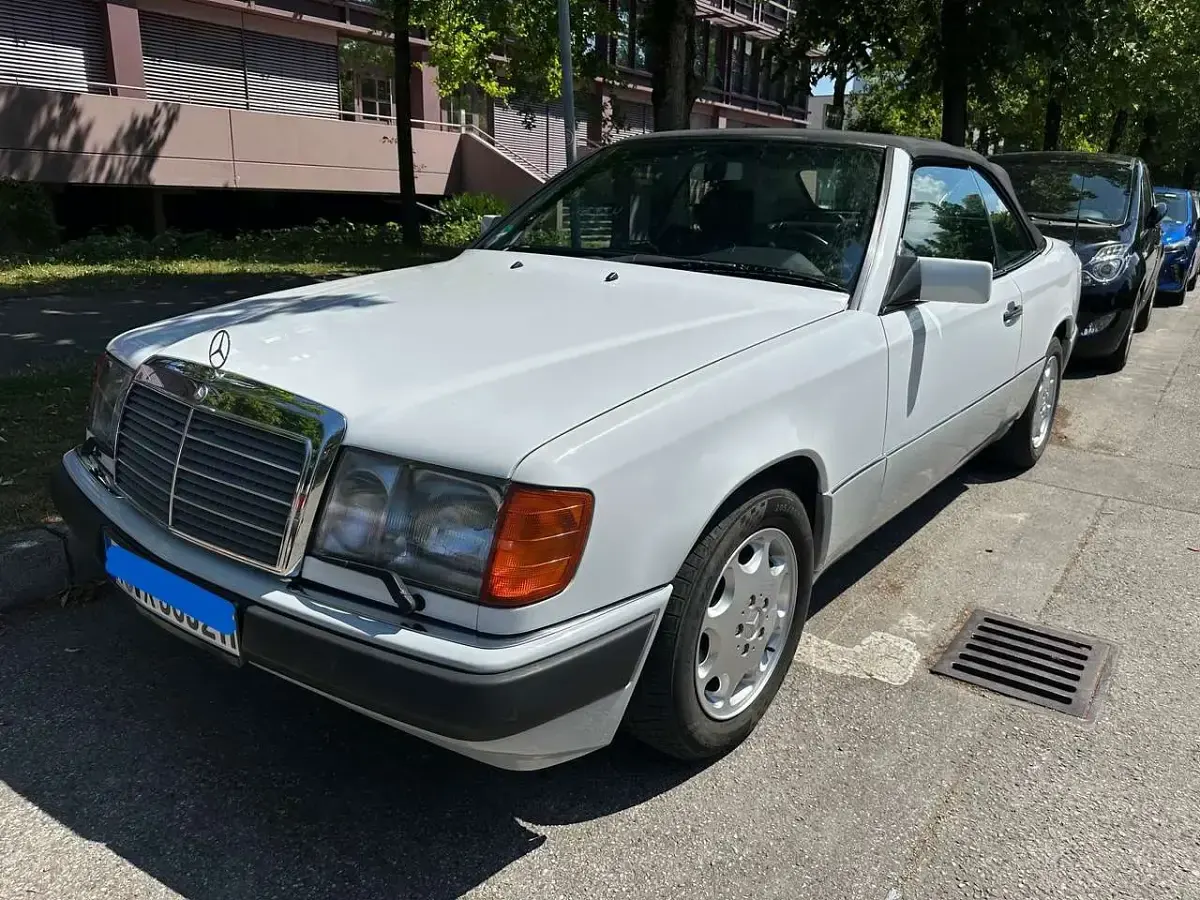Gebraucht Mercedes 300 220 PS (161 kW) 1992 Weiß Cabrio