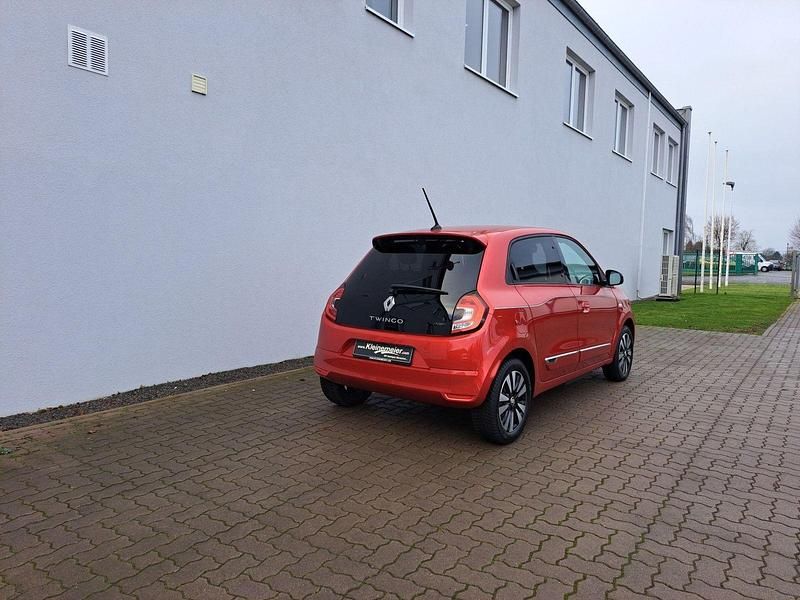 Gebraucht Renault Twingo Techno 60 kW (82 PS) 2023 Rot Kleinwagen