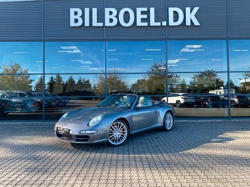 Grau Gebraucht 2006 Porsche 911 Carrera 4S Cabriolet Cabrio | 52.360 € (Fairer Preis) - Bild 1/4