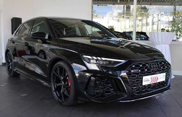 Schwarz Gebraucht 2023 Audi RS3 Sport Limousine | 65.449 € (Teuer) - Bild 1/2