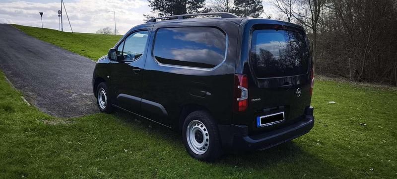 Gebraucht Opel Combo 102 PS (75 kW) 2022 Schwarz Van / Kleinbus