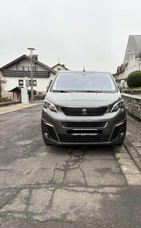 Gebraucht Peugeot Traveller Allure 177 PS (130 kW) 2018 Van / Kleinbus