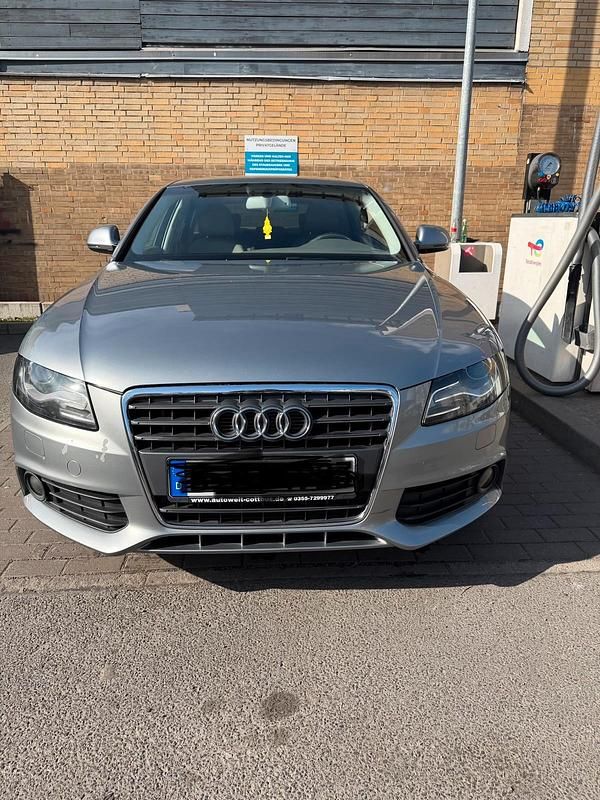 Gebraucht Audi A4 160 PS (117 kW) 2008 Grau Limousine