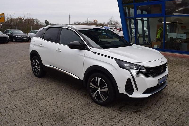 Weiß Gebraucht 2024 Peugeot 3008 GT SUV | 23.780 € (Fairer Preis) - Bild 1/4