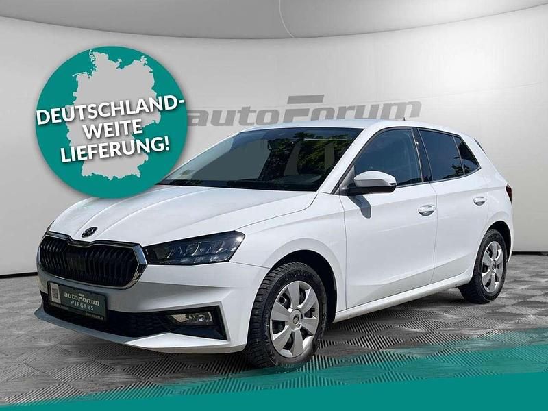 Moonweiss metallic Gebraucht 2023 Skoda Fabia Style Limousine | 19.670 € (Fairer Preis) - Bild 1/4