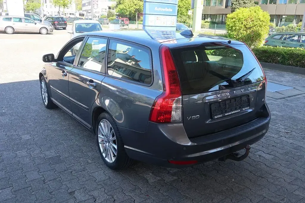 Gebraucht Volvo V50 125 PS (91 kW) 2009 Grau Kombi