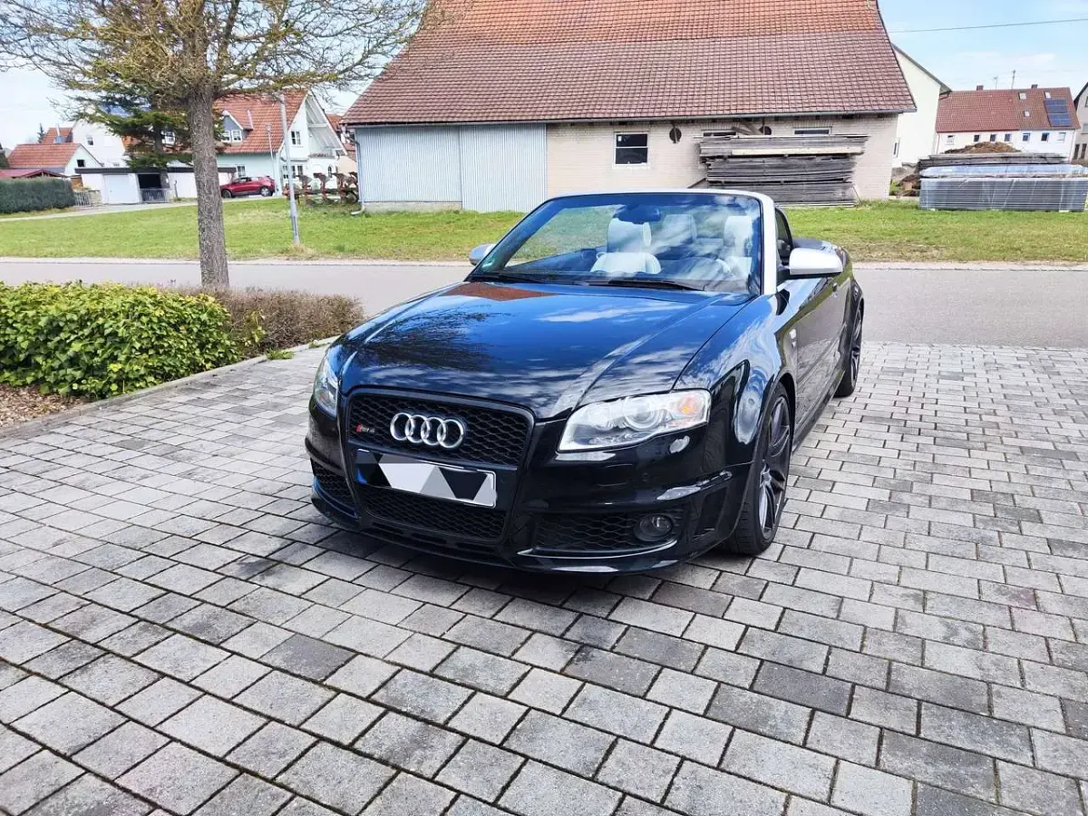 Używany Audi RS4 420 KM (308 kW) 2006 Czarny Kabriolet